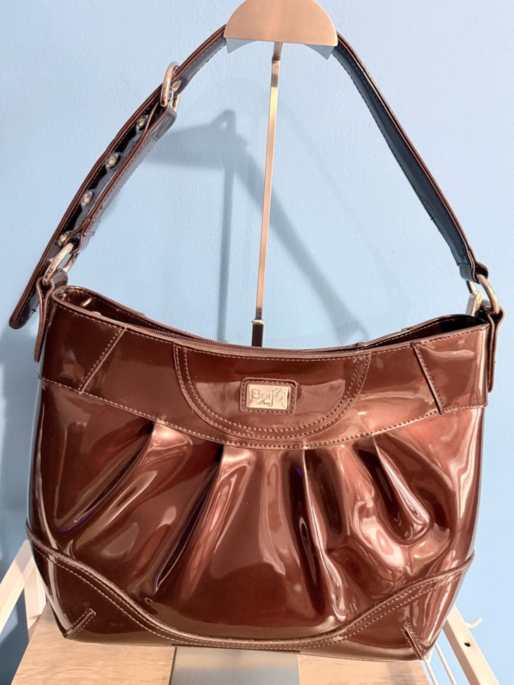 Beijo Patent Leather Shoulder Bag in Dark Brown -